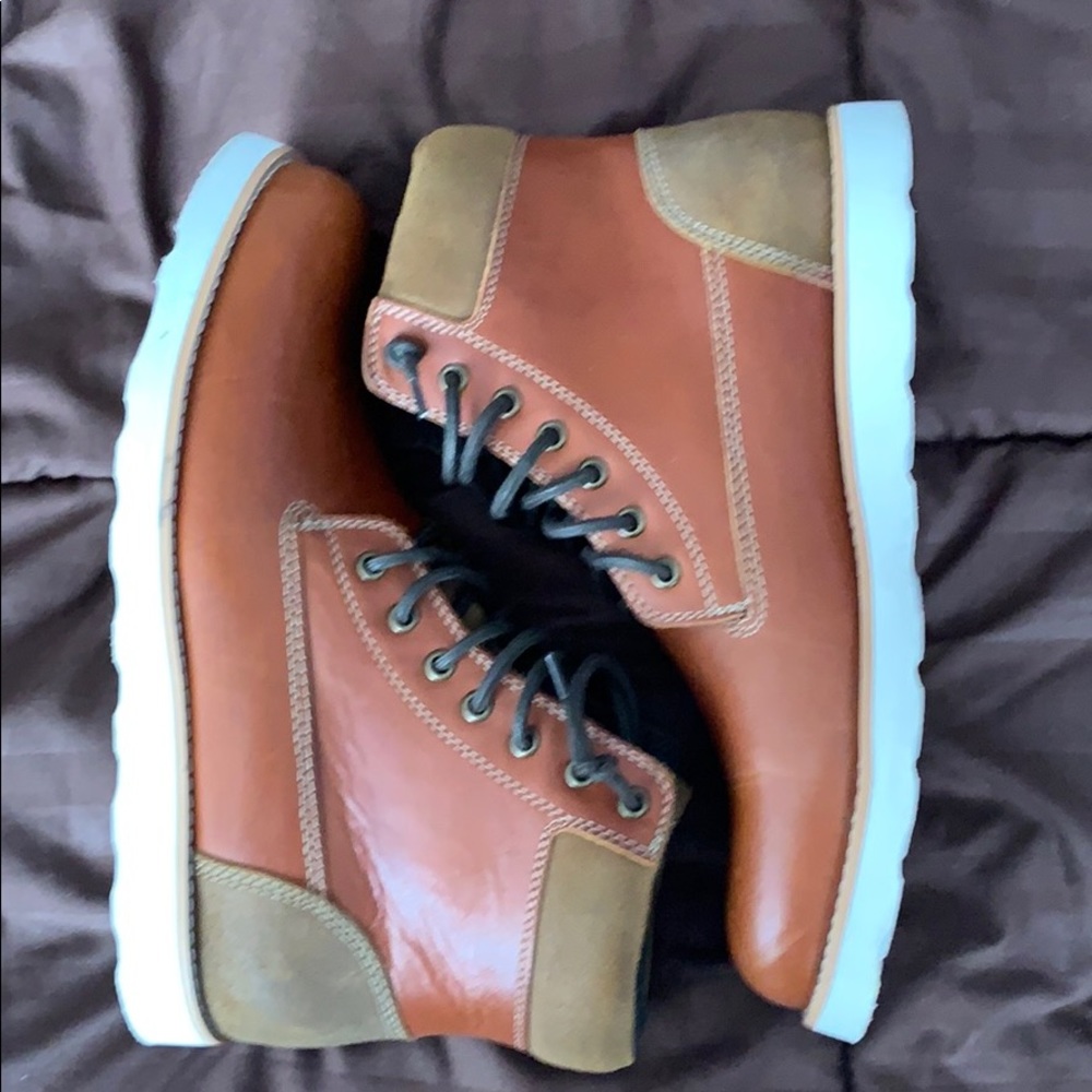 Express boots only worn once!!